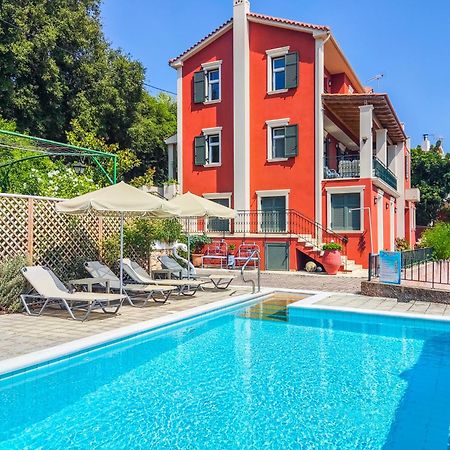 Liogerma Art Deco Villa - 5 Min Drive To Lassi スヴォロナータ エクステリア 写真