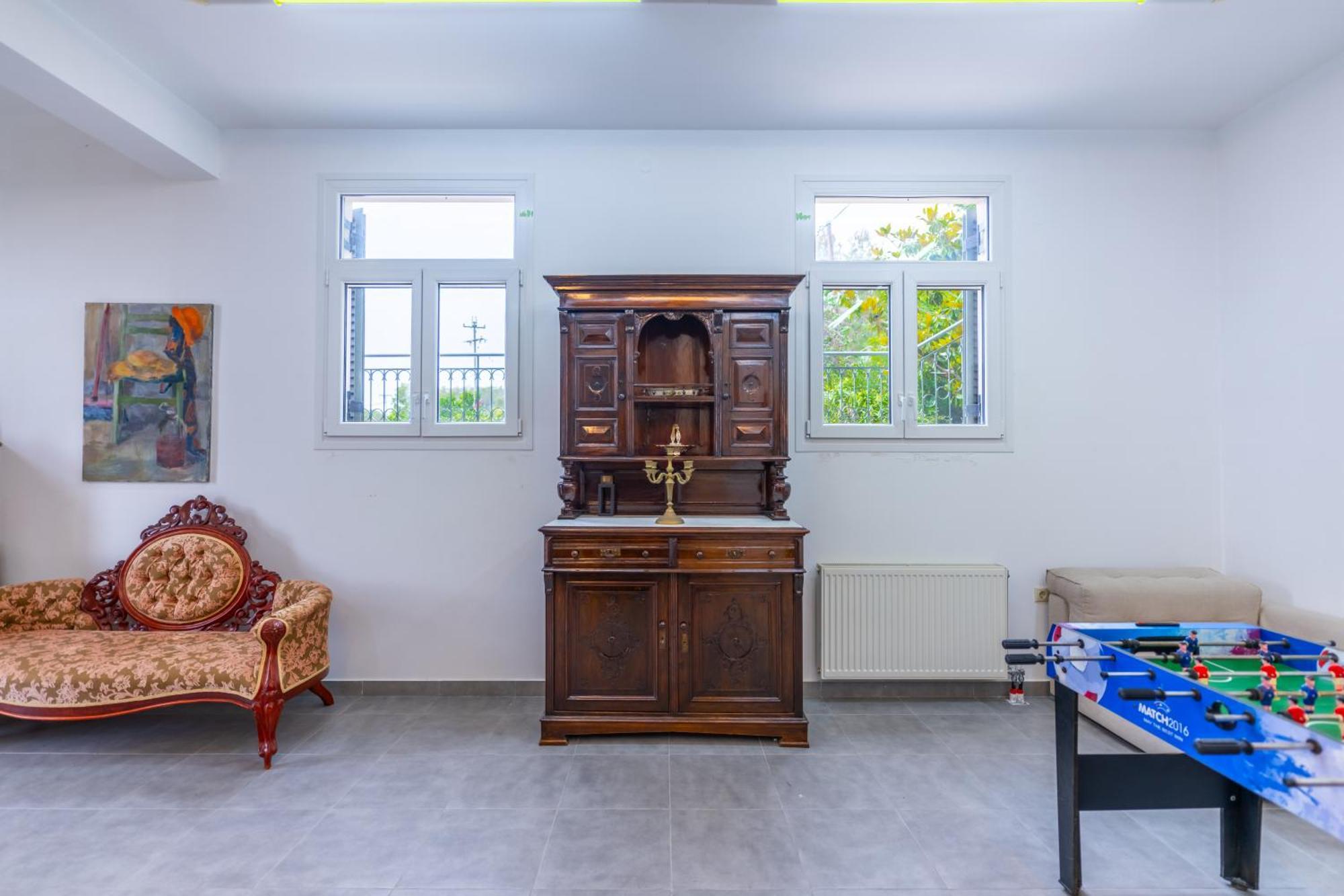 Liogerma Art Deco Villa - 5 Min Drive To Lassi スヴォロナータ エクステリア 写真